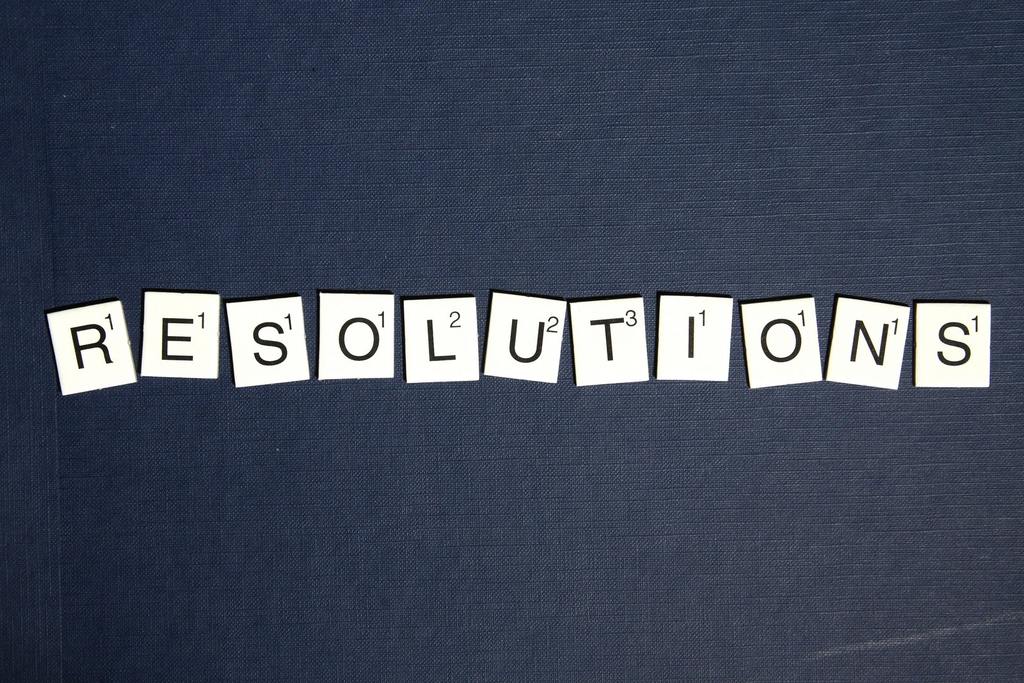 how to keep new years resolutions spelled out in scrabble letters
